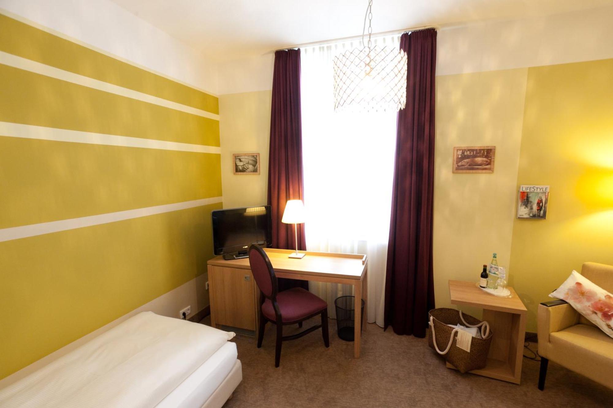Hotel Schepers Gronau  Esterno foto