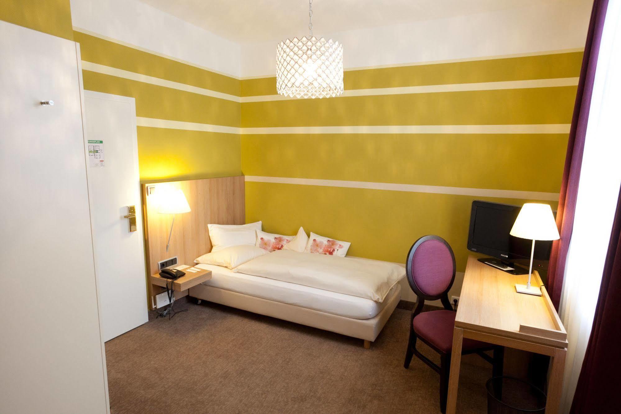 Hotel Schepers Gronau  Esterno foto